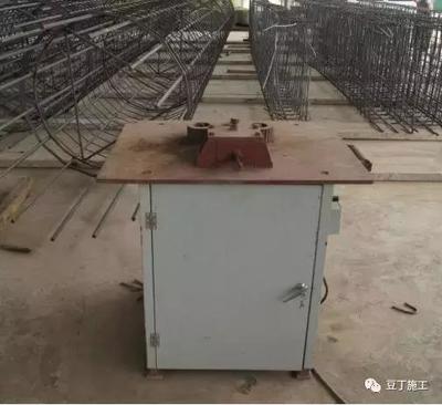 鋼筋籠成型機(jī)精準(zhǔn)加工鋼筋主筋的全流程解析
